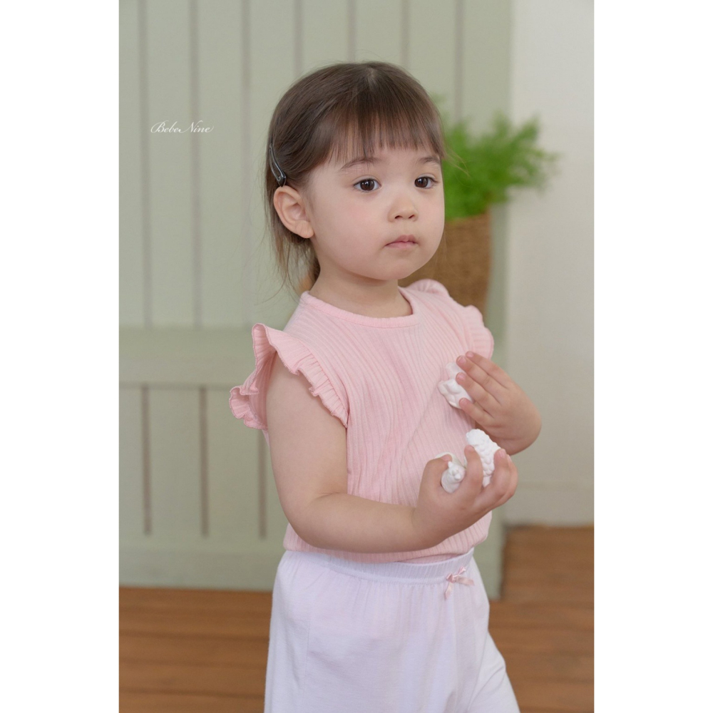 26夏 正韓 BEBENINE｜Milk Beige 坑條荷葉邊 無袖上衣-細節圖3