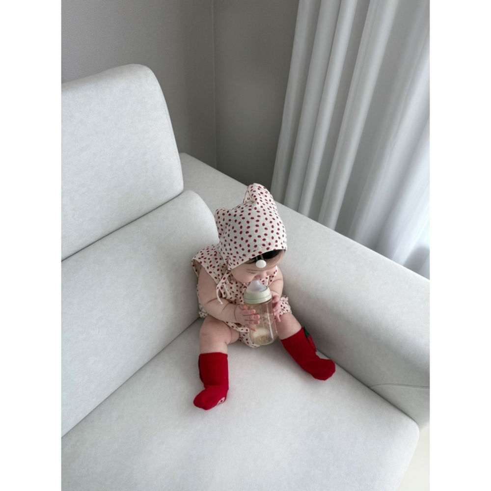 26夏 正韓 MACBEBE｜Pure Baby 草莓多多 背心、短袖套裝（三件一組）-細節圖6