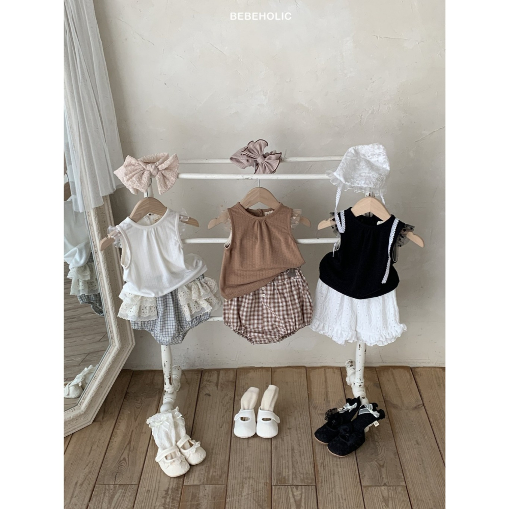 26夏 正韓 BEBEHOLIC｜Pure Lace 質感壓紋上衣-細節圖4