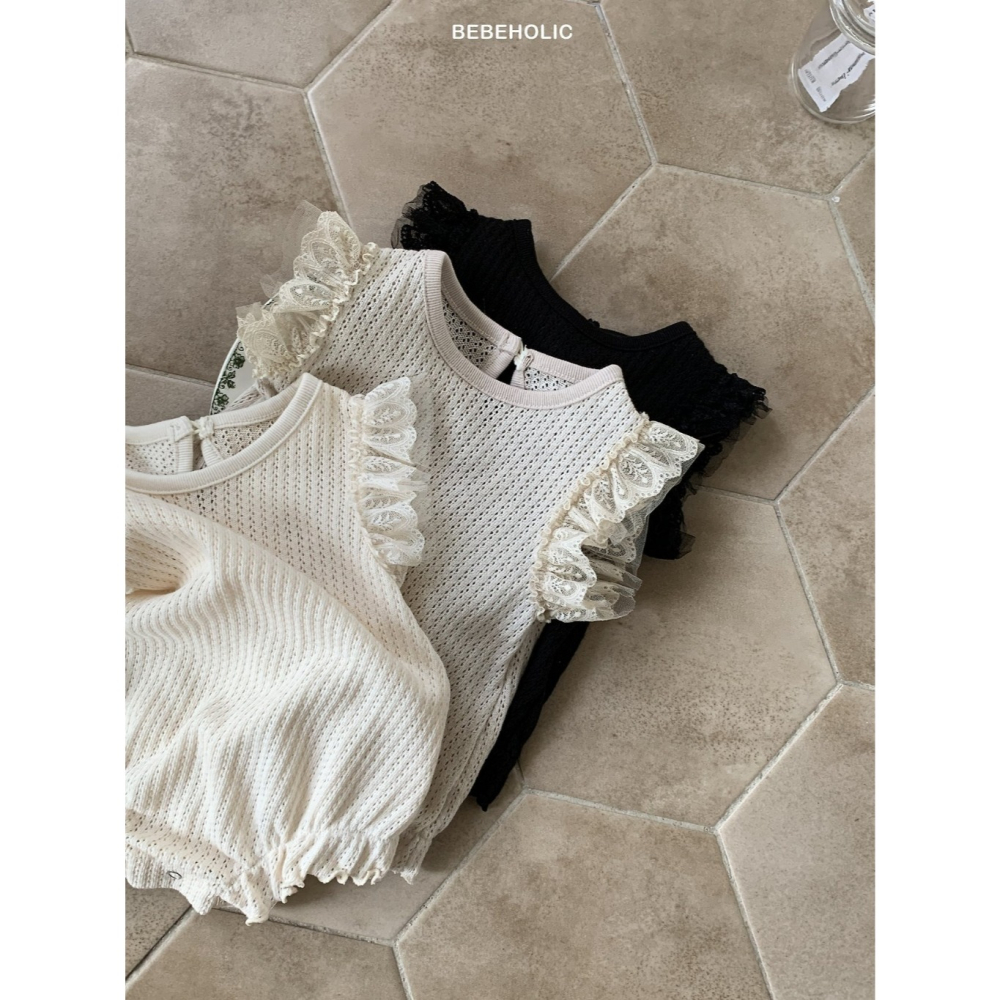 26夏 正韓 BEBEHOLIC｜Pure Lace 氣質壓紋 蕾絲袖 包屁衣-細節圖6