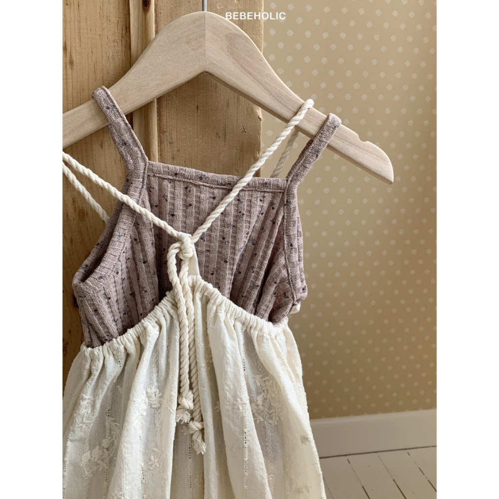 26夏 正韓 BEBEHOLIC｜Pure Lace 極美質感刺繡 連身吊帶褲-細節圖3