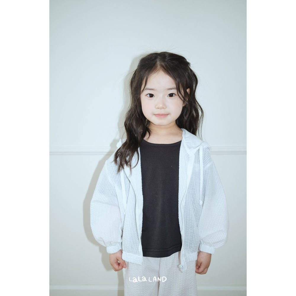 26夏 正韓 LALALAND｜Summer Scoop 直條壓紋 連帽外套-細節圖4