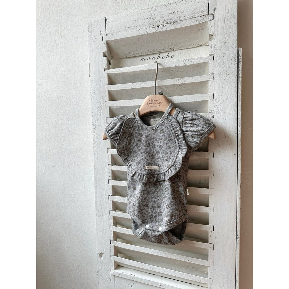26夏 正韓 MONBEBE｜Little Château 質感碎花 包屁衣 附兜兜 baby款-細節圖2