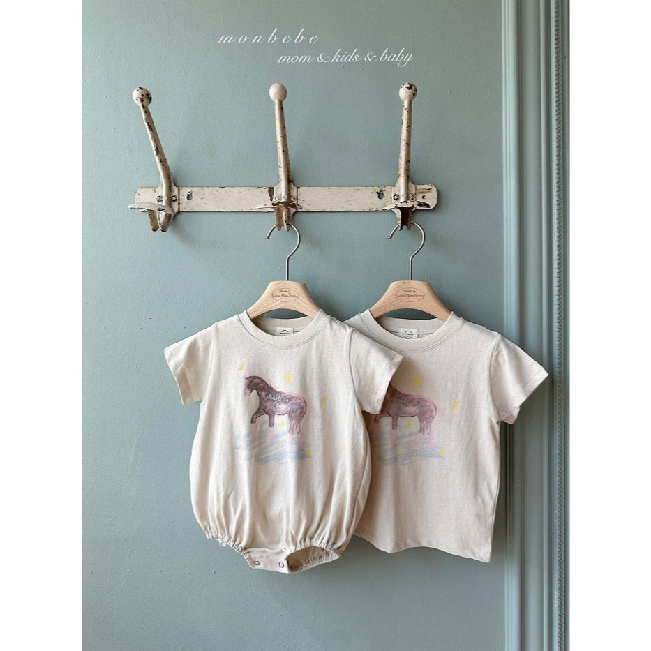 26夏 正韓 MONBEBE｜Little Château 休閒感 馬兒 印花上衣 親子款-細節圖6