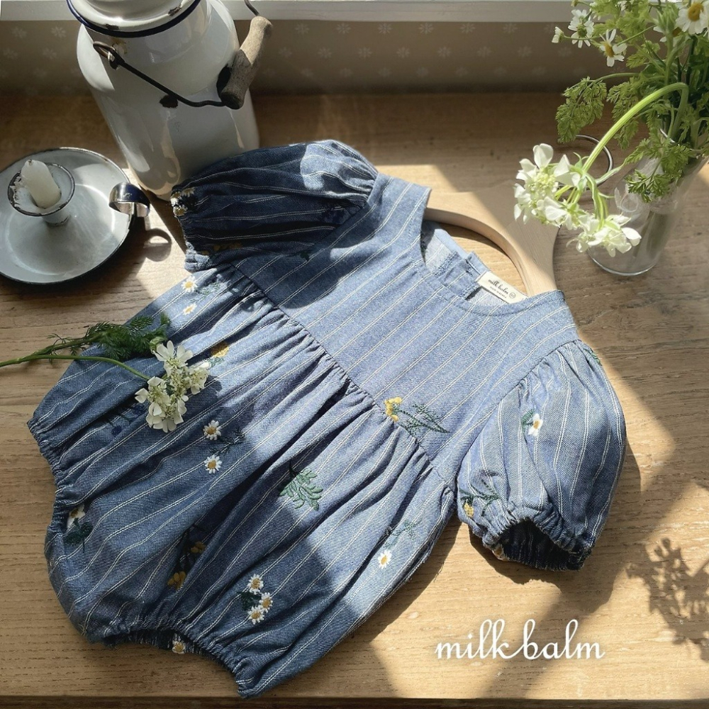 26夏 正韓 Milkblam | Petit Bloom 刺繡牛仔布 包屁衣 大推款-細節圖2