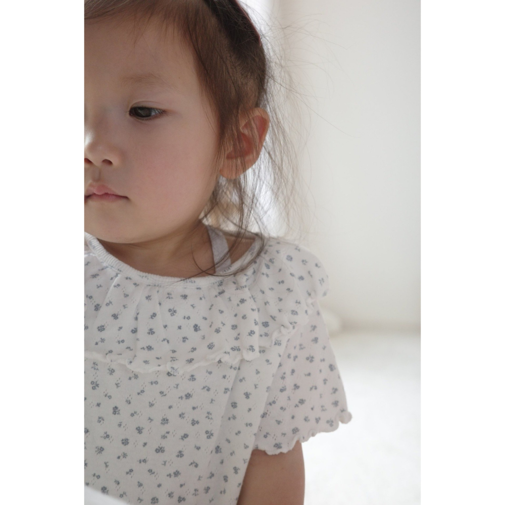 26夏 正韓 Mimimarket | Cream Linen 碎花 荷葉邊 上衣 大推款-細節圖5