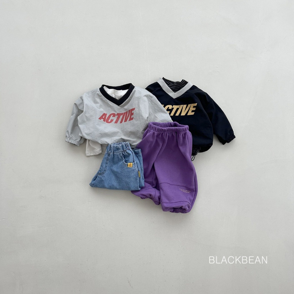【26秋 】正韓 Blackbean | 週末俱樂部 字母V領上衣-細節圖6
