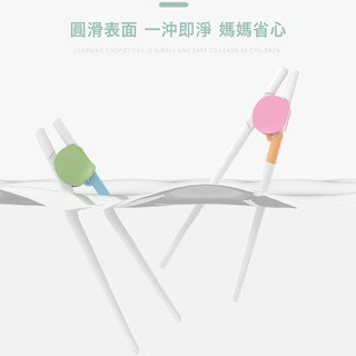 【方便耐用 夾取方便】兒童學習筷 寶寶訓練筷 兒童練習筷 嬰幼兒學習筷 兒童矯正筷子 歐文購物-細節圖3