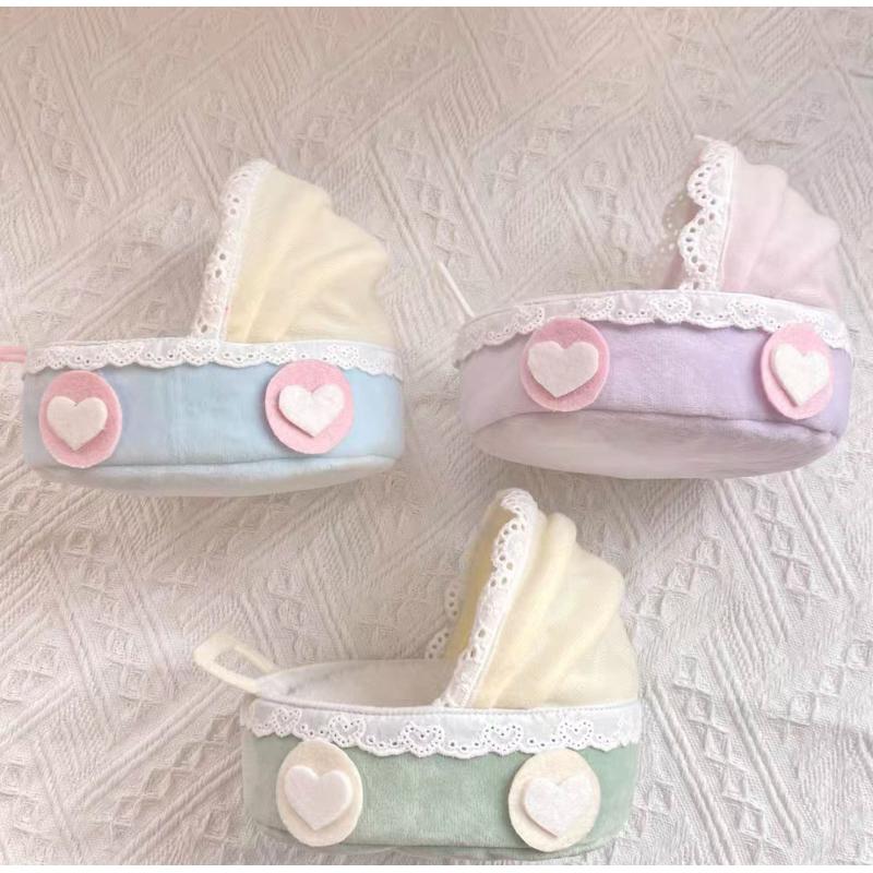 【沁的娃娃屋】❤️台灣出貨❤️娃娃嬰兒車配件 擺飾 娃娃床 扮家家酒 拍攝道具 藍色 紫色 綠色 交換禮物 生日禮物-細節圖7