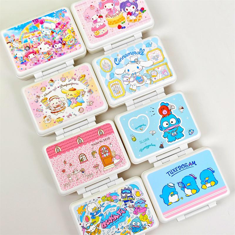 【沁的娃娃屋】❤️台灣出貨❤️九格卡通藥盒 飾品盒 山姆企鵝 漢頓 大耳狗 布丁狗 庫洛米 美樂蒂 拉拉熊 生日禮物-細節圖3