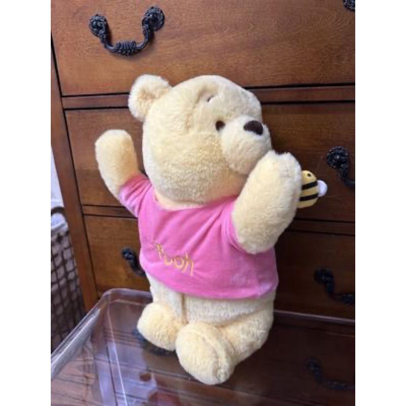 【沁的娃娃屋】❤️台灣出貨❤️趴姿小熊維尼抱枕毛毯 大棉被100*150cm 交換禮物 生日禮物-細節圖3
