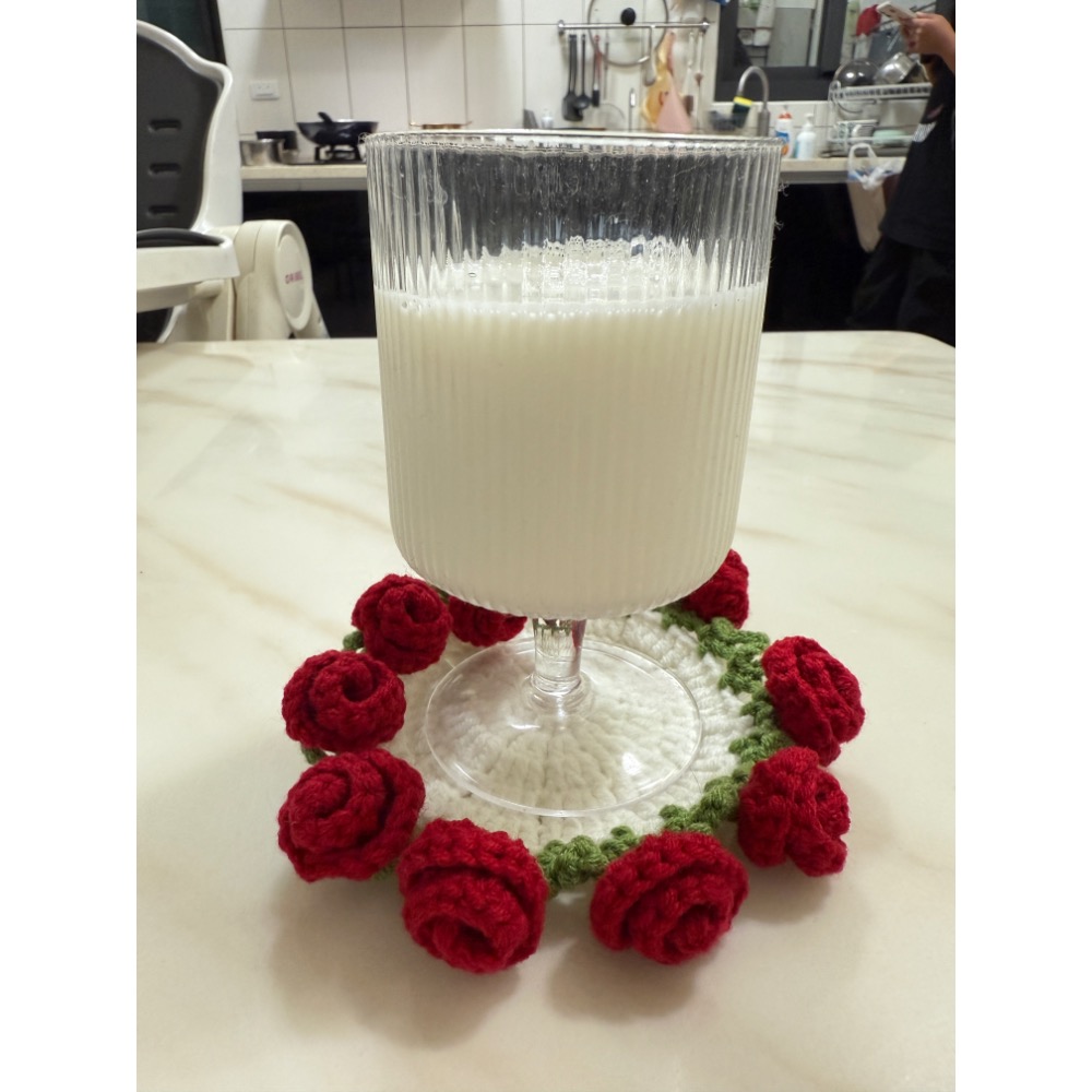 🌹【玫瑰花杯墊｜手工鉤織 × 夢幻花束 × 溫柔療癒】🌹-細節圖4