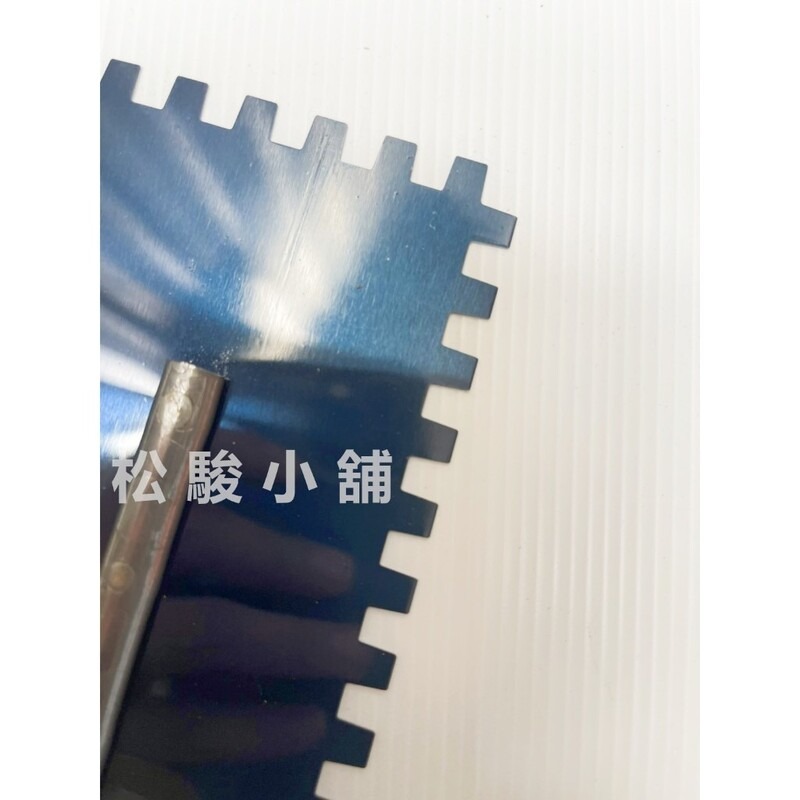 【松駿小舖】神鷹 2分齒 推刀 角鏝 抹刀 四角角鏝 長度300mm 鏝刀 水泥 土水抹刀-細節圖3