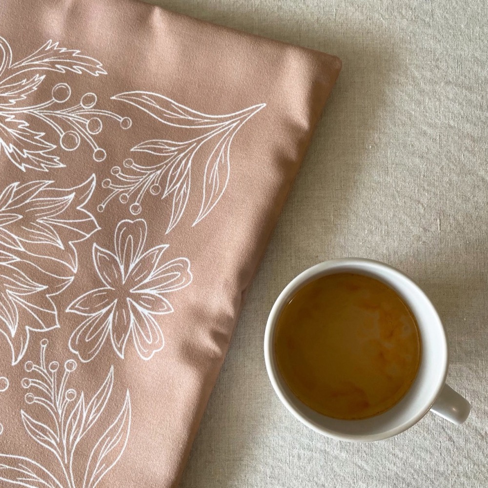 漫步植物園系列 - 茶色花草圖紋抱枕套 (奶茶粉橘)-細節圖3