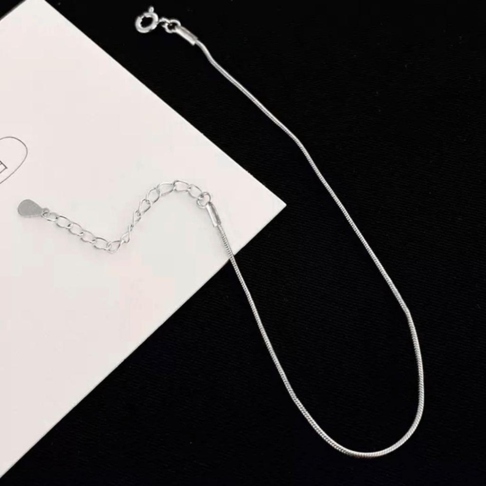 【43小舖】925純銀 極細 蛇骨鍊 手鍊｜S925｜通體純銀｜手環｜手飾｜蛇骨鏈｜飾品｜銀飾｜送拭銀布-細節圖8