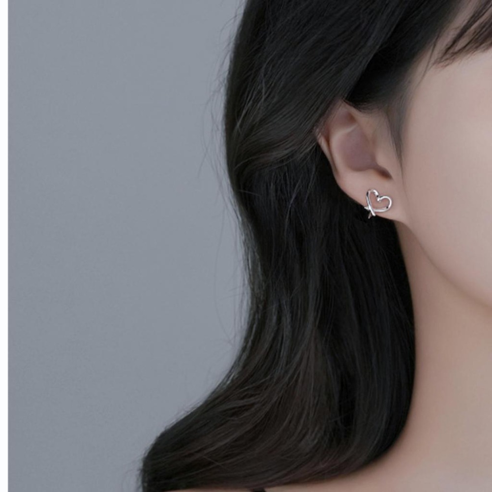 【43小舖】925純銀 愛心線條 鏤空心形 耳夾｜S925｜通體純銀｜耳環｜耳飾｜飾品｜銀飾｜送拭銀布-細節圖5