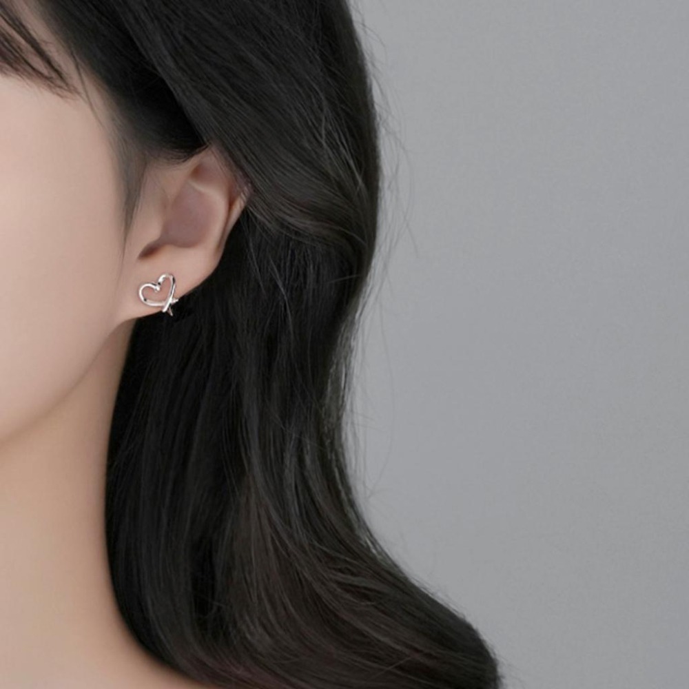 【43小舖】925純銀 愛心線條 鏤空心形 耳夾｜S925｜通體純銀｜耳環｜耳飾｜飾品｜銀飾｜送拭銀布-細節圖6