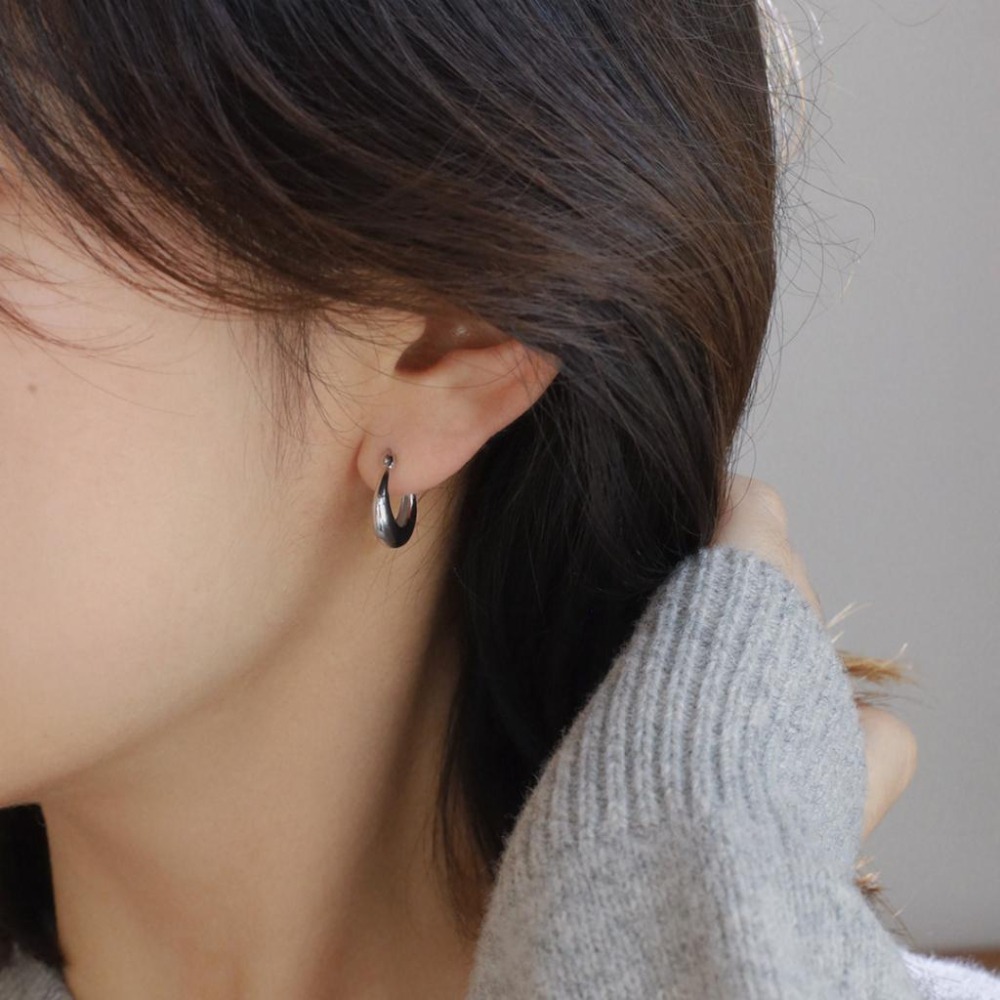 【43小舖】925純銀 幾何U型 圓圈 扣式 耳釘 ｜S925｜通體純銀｜耳環｜耳扣｜耳圈｜耳飾｜飾品｜銀飾｜送拭銀布-細節圖4