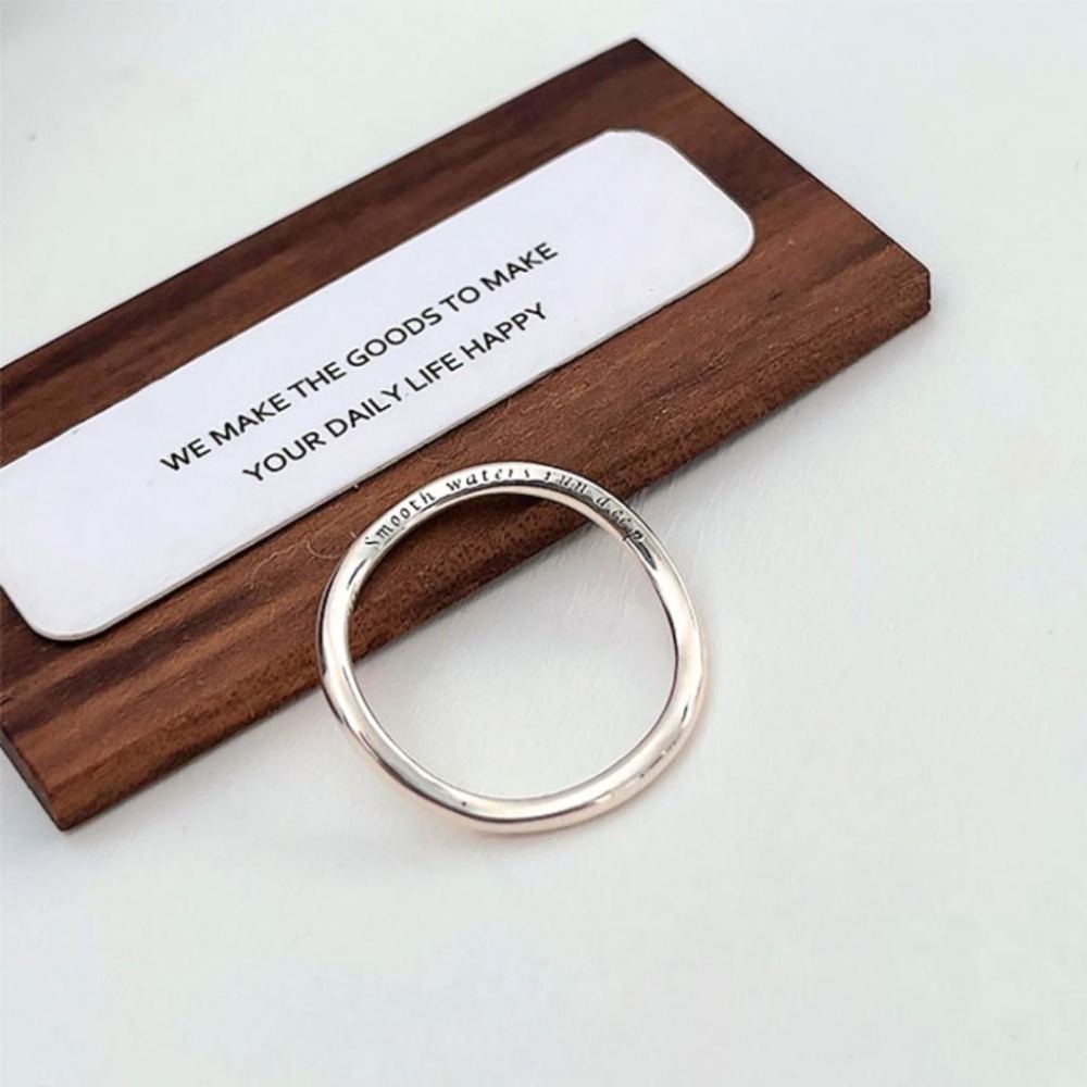 【43小舖】925純銀 字母刻字 不規則扭曲 波浪 戒指｜S925｜通體純銀｜閉口戒｜飾品｜銀飾｜3種尺寸｜送拭銀布-細節圖7