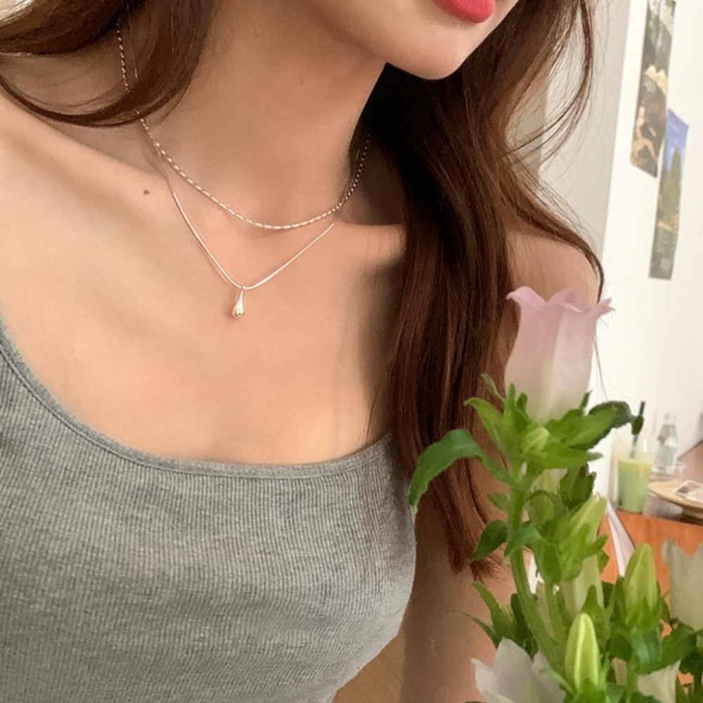 【43小舖】925鍍銀 雙層疊戴 橄欖珠 水滴吊墜 項鍊｜S925｜頸鍊｜鎖骨鍊｜飾品｜銀飾｜送拭銀布-細節圖4