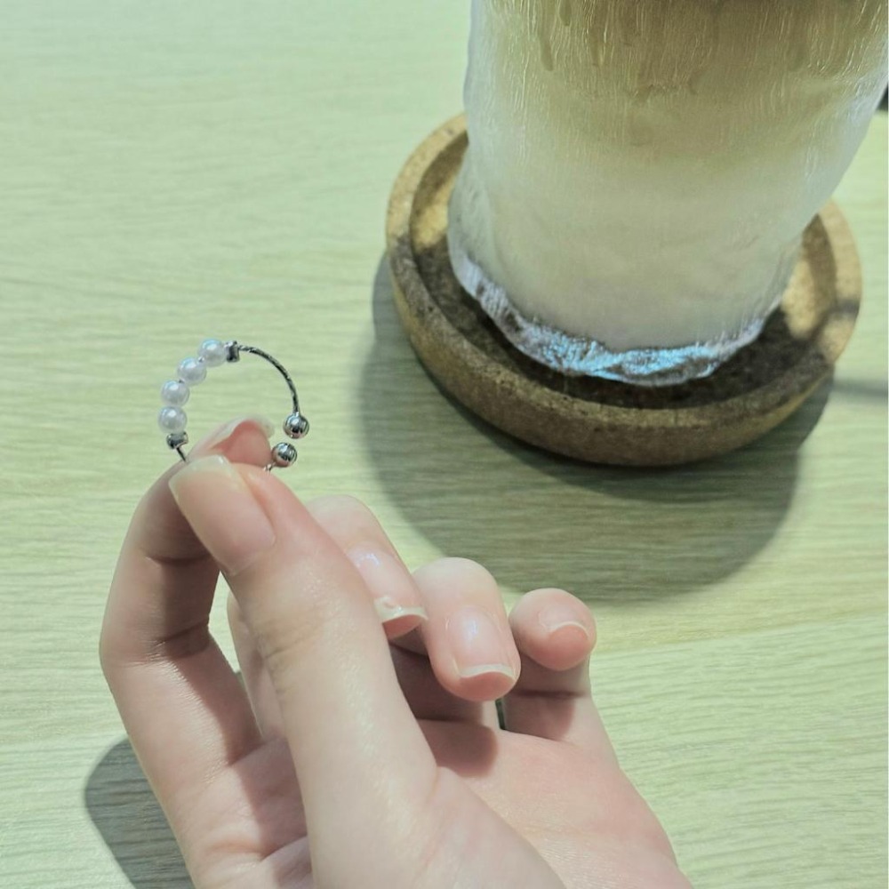 【43小舖】925鍍銀 珍珠 圓珠 貝珠 可調式 戒指｜S925｜開口戒｜飾品｜銀飾｜送拭銀布-細節圖4