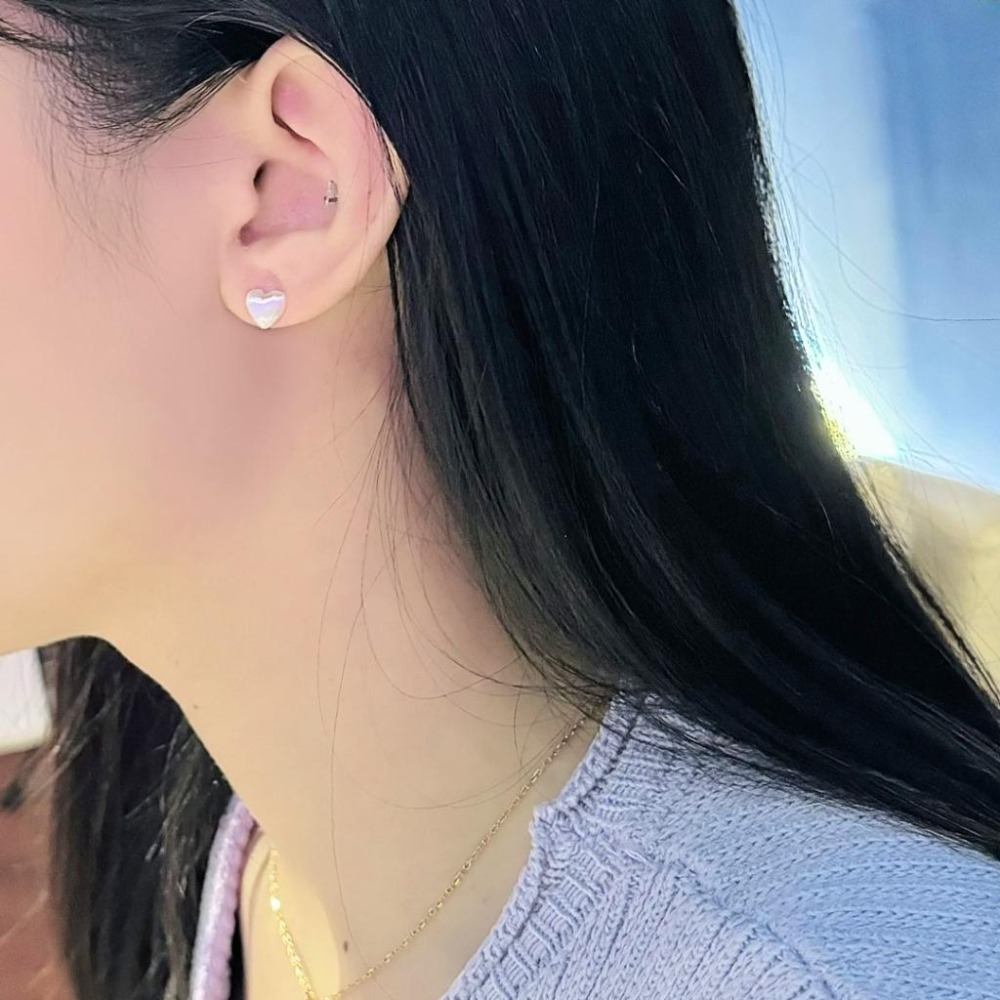 【43小舖】999足銀 髮絲紋 拉絲愛心 磨砂心形 耳釘 ｜S999｜通體純銀｜純銀｜耳環｜耳飾｜飾品｜銀飾｜送拭銀布-細節圖3