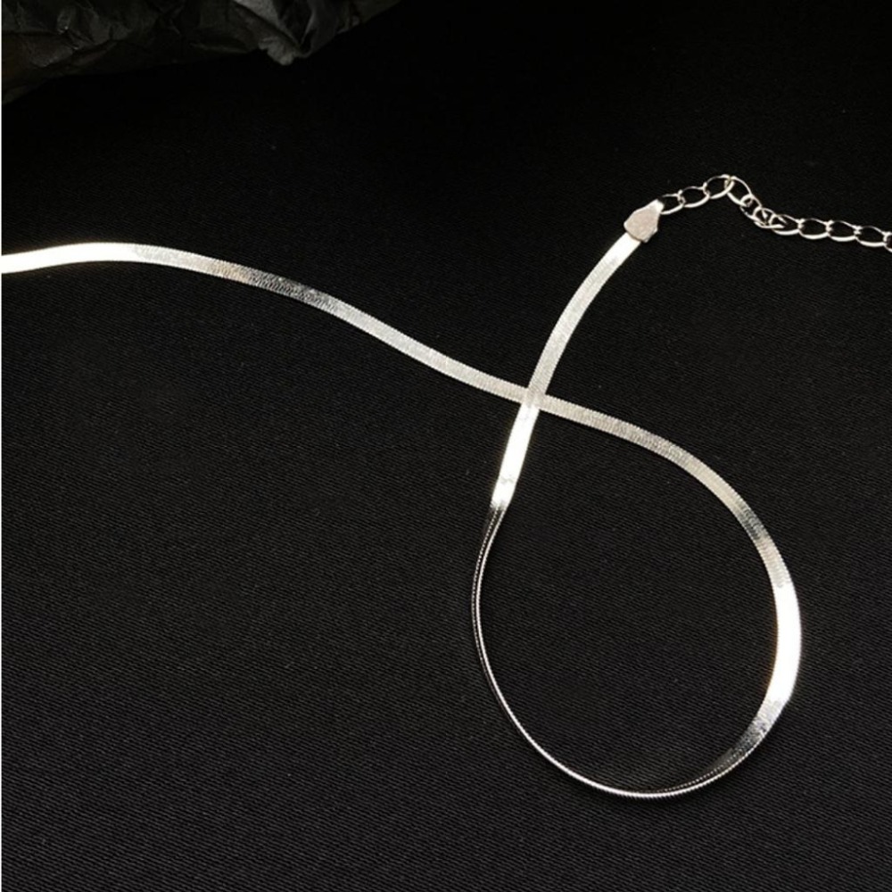 【43小舖】925純銀 蛇骨鍊 扁蛇鍊 刀片鍊 項鍊｜S925｜通體純銀｜頸鍊｜蛇骨鏈｜扁蛇鏈 ｜飾品｜銀飾｜送拭銀布-細節圖8