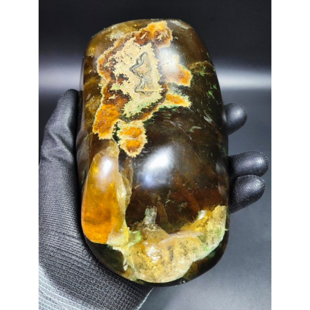 早期天然原石 - 琥珀蜜蠟原石/綠珀（附底座）（聚寶/開運/風水/擺飾/裝飾/花瓶/供器/石雕/雕刻/玉器）-細節圖6