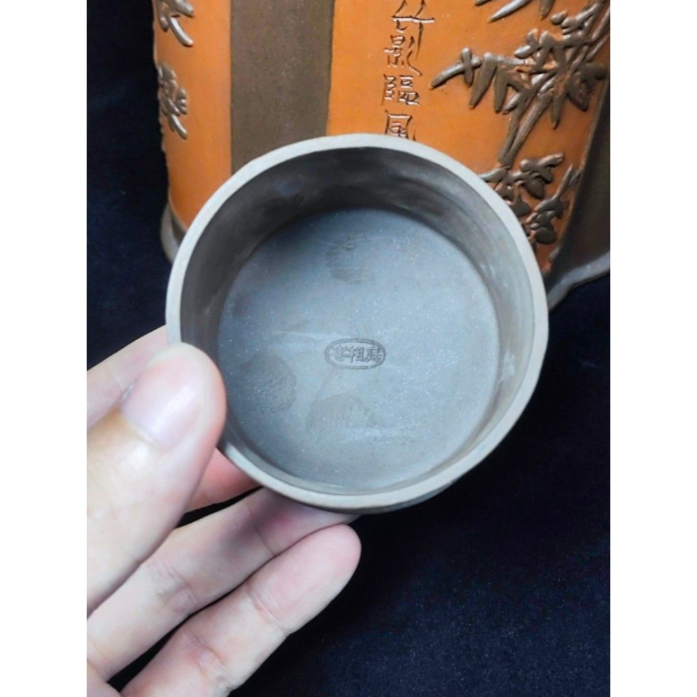 早期紫砂舊藏老件 - 竹紋茶倉紫砂罐（落款：宜興老相庭）（收藏/古董/擺飾/陶甕/珍品/茶葉/手作/鶯歌/茶壺/宜興）-細節圖8
