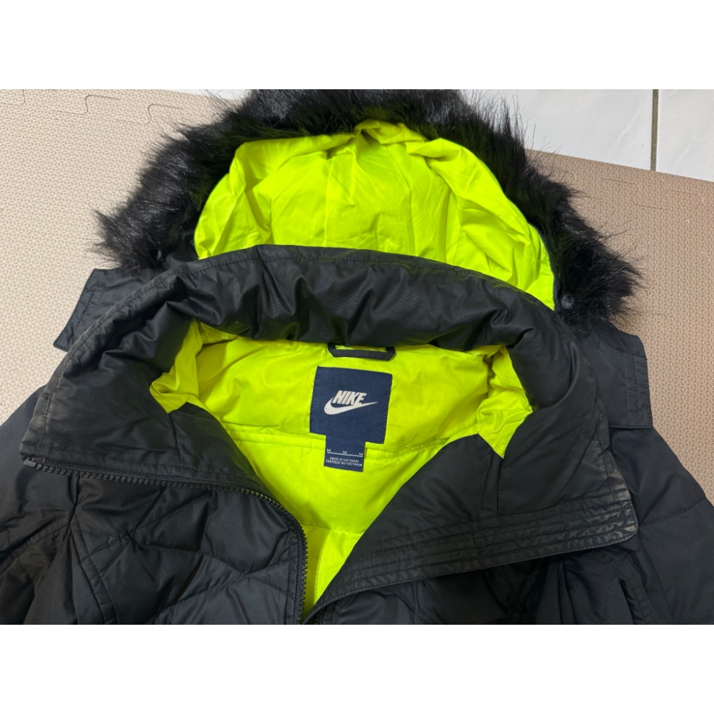 Nike二手外套-細節圖3