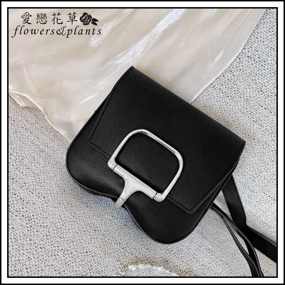 【愛戀花草】真皮馬蹄扣迷你斜背包 (屁股包款、頂級小牛皮、低調奢華、簡單無LOGO、F010)-細節圖4