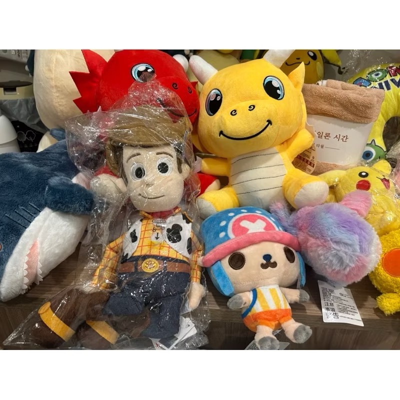 娃娃機商品｜寶可夢卡比獸 雷丘 皮卡丘 大蔥鴨 背包 毛巾 娃娃 拉拉熊 卡皮巴拉 喬巴 胡迪 怪獸電力公司頸枕 咖波-細節圖8