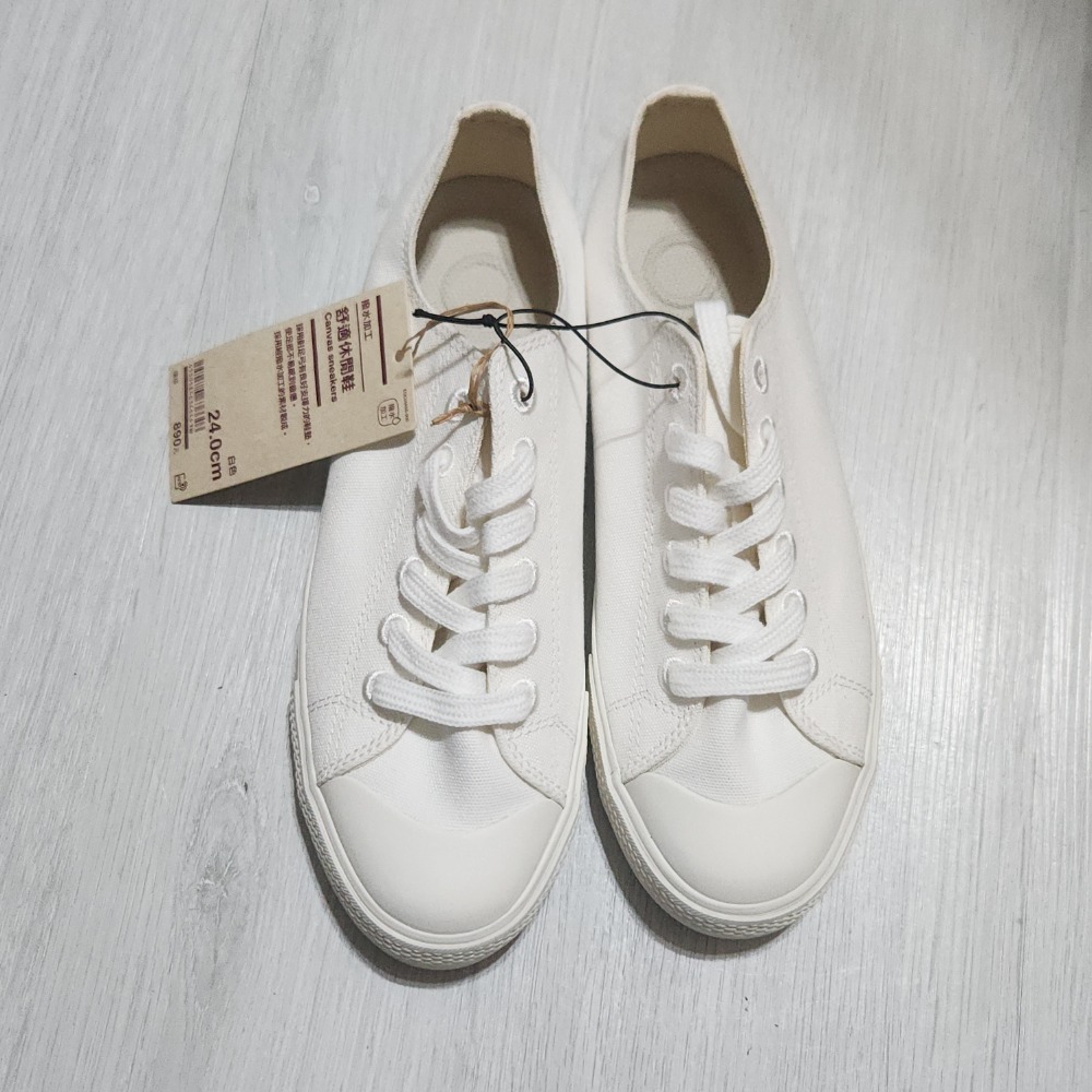 無印良品 撥水加工舒適休閒鞋 柔白-細節圖2