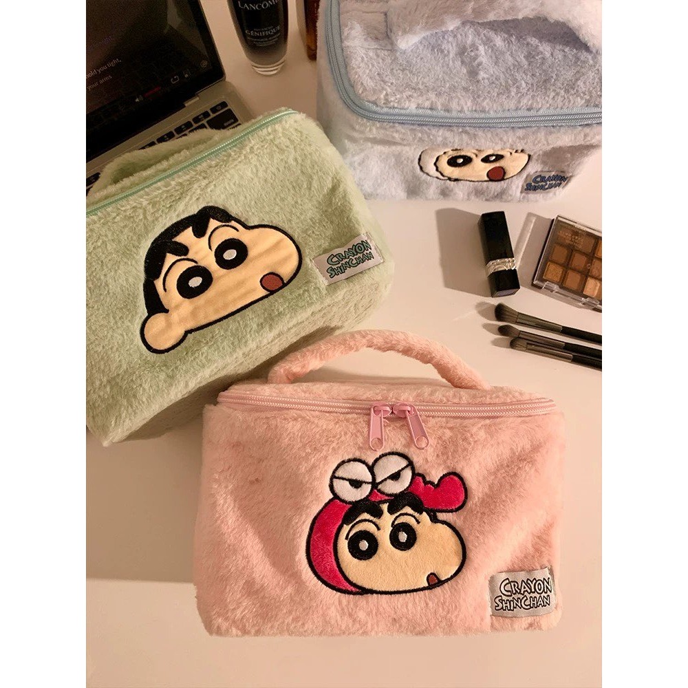 【預購】蠟筆小新毛絨大容量手提化妝包-細節圖3