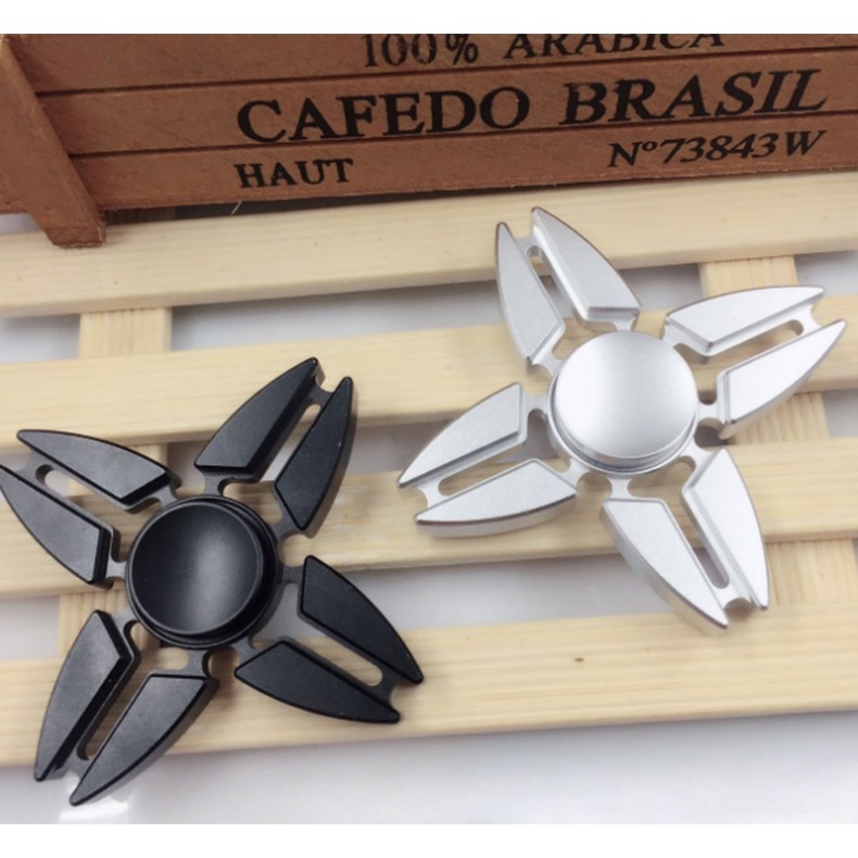 👍現貨-開立發票 鋁合金指尖陀螺 手裏劍造型 多種顏色 太空銀 -精美鋁盒裝-銀色-細節圖2