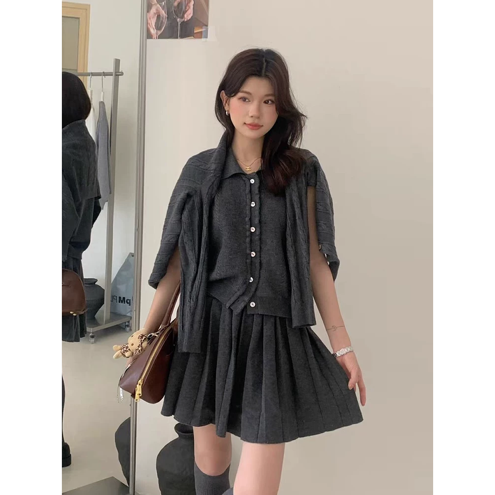 韓國名媛 超值划算三件組 針織外套 無袖polo領 學院風百褶裙短裙 洋裝套裝 2色-細節圖4