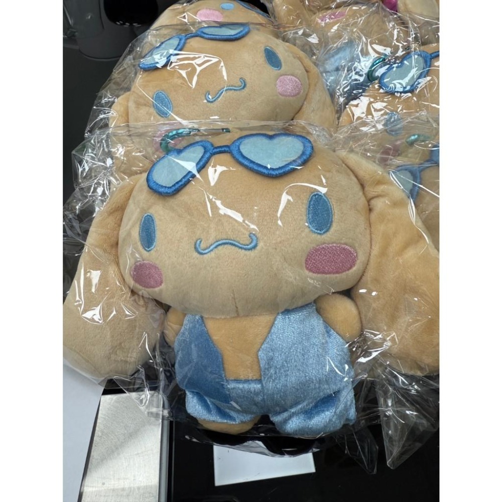 少量現貨 / Sanrio 夏日泳裝系列 絨毛吊飾小包15cm／迷你側背包20cm｜心型登山扣・頭頂拉鍊袋-細節圖5
