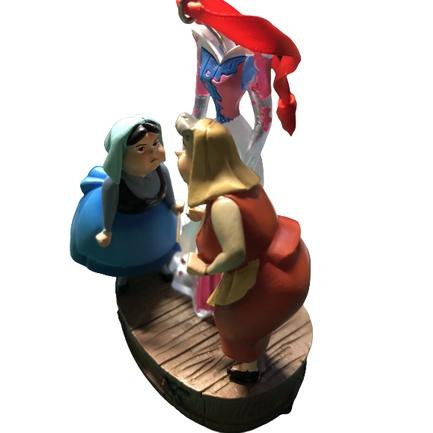 Peoria✿迪士尼 花拉與藍天 可發光 睡美人製衣場景 聖誕吊飾 2021-細節圖5