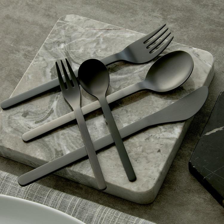 ❤️ 台灣現貨【燕三條消光鈦黑餐具】燕三條 餐刀 餐叉 餐勺 湯匙 甜點叉 不鏽鋼 兒童餐具 日本餐具 日本製 D177-細節圖9