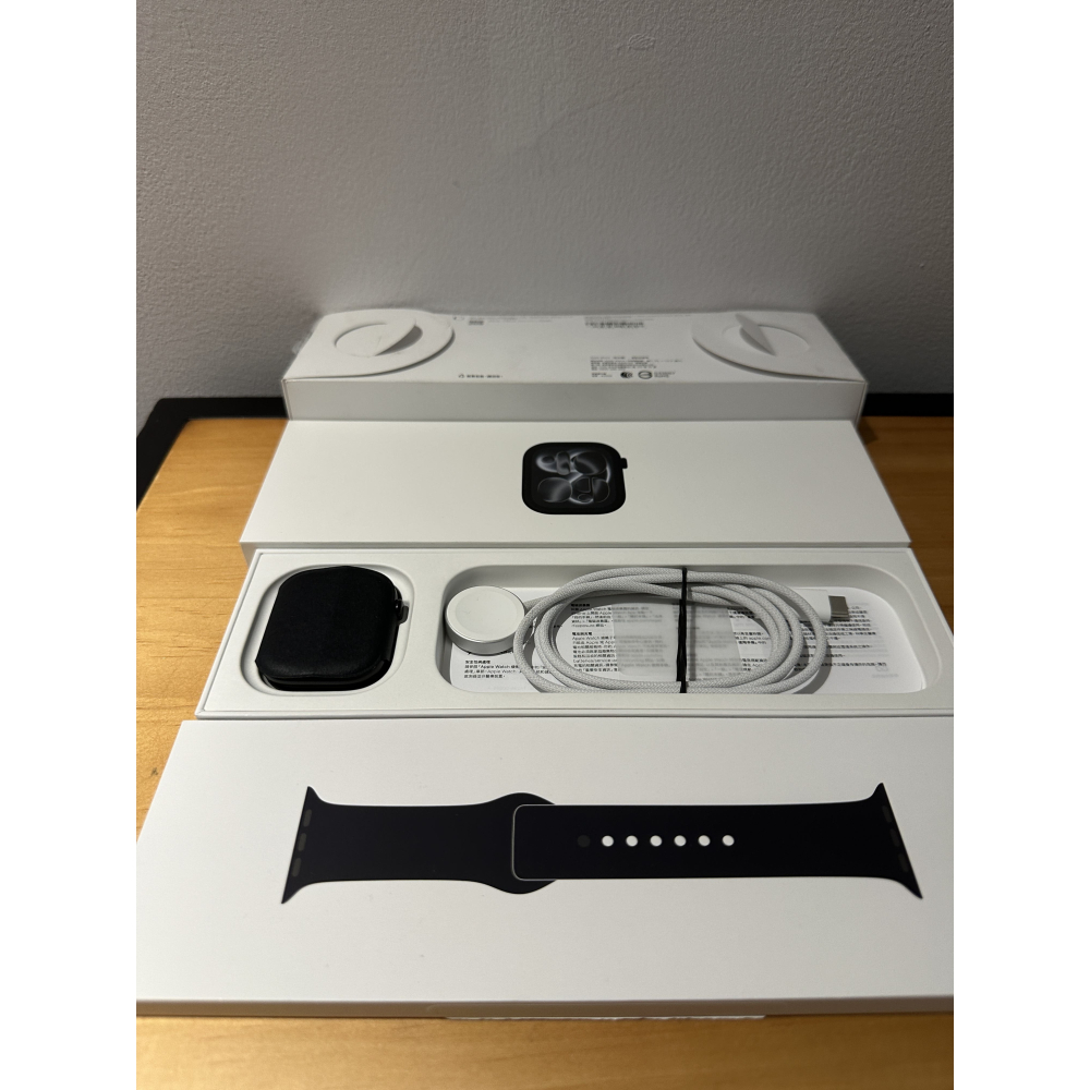 Apple Watch 11 46mm 黑🔋100%⛑️保固-2027/01│原廠電池│盒配完整│全新配件│外觀99新-細節圖7