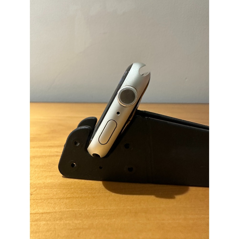 Apple Watch 9 45mm 銀🔋93%│外觀9成新│盒配齊全│原廠電池│☁️好物雲3C-細節圖2