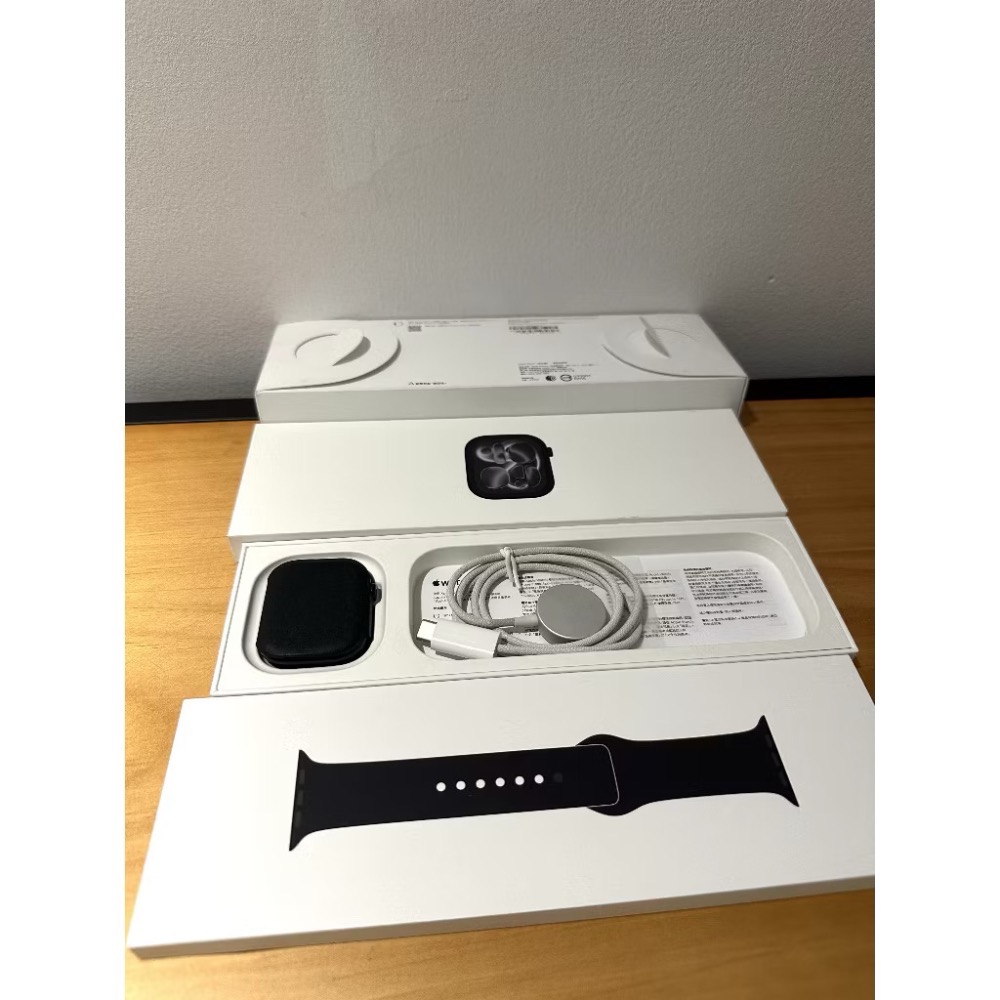 Apple Watch 11 46mm 黑🔋99%⛑️保固-2026/10│原廠電池│盒配完整│外觀9成新-細節圖2