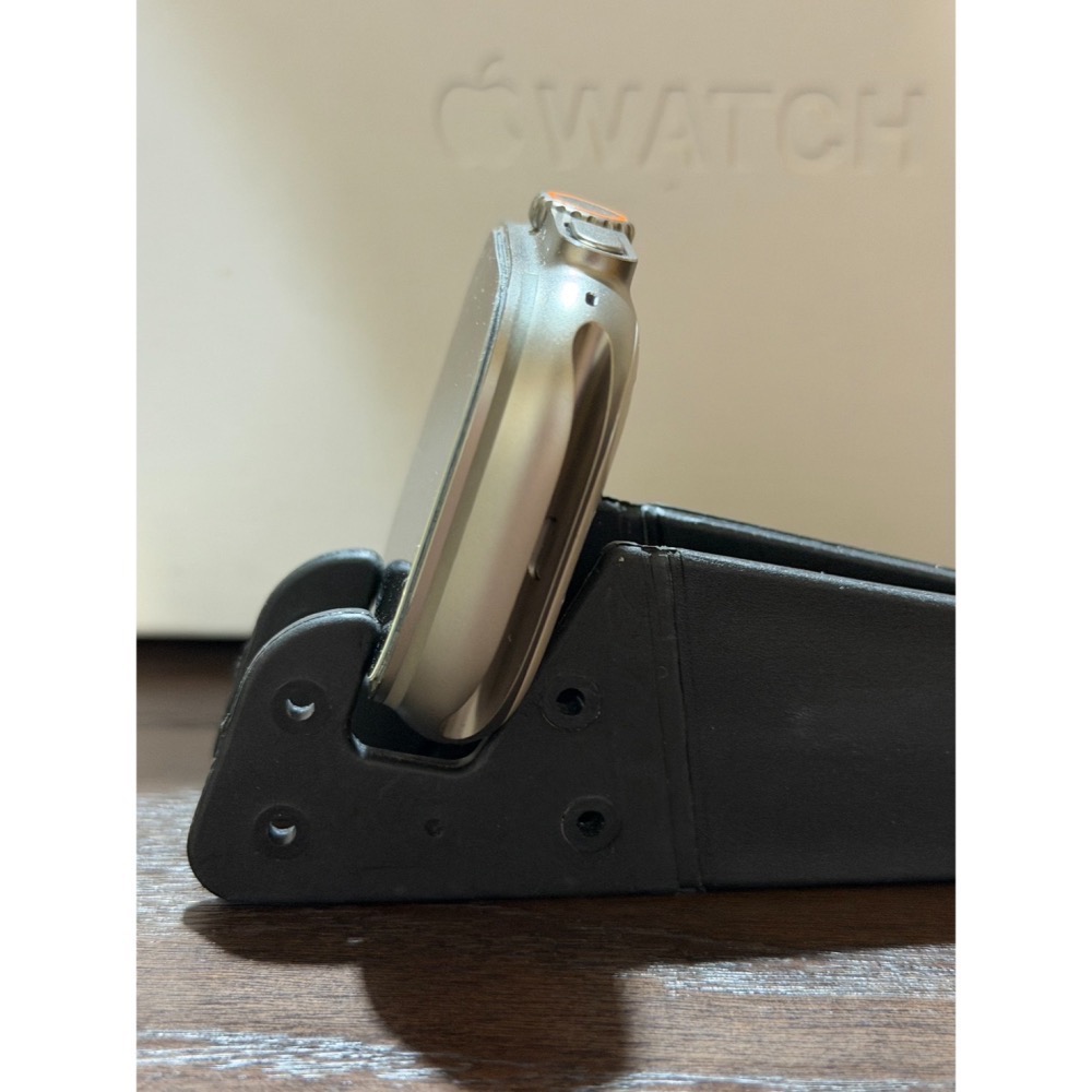 Apple Watch Ultra3 49mm LTE🔋100%⛑️保固-2026/12│外觀9成新│盒配齊全-細節圖2