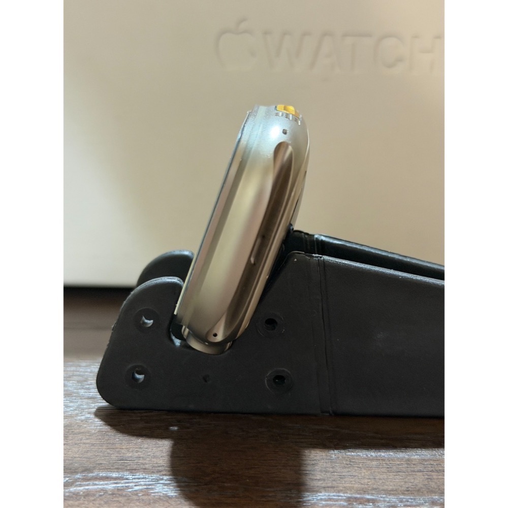 Apple Watch Ultra3 49mm LTE🔋100%⛑️保固-2026/12│外觀9成新│盒配齊全-細節圖4