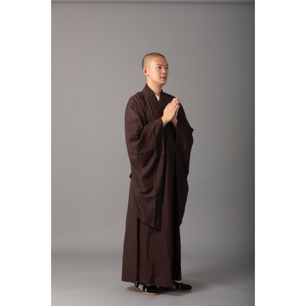 現貨供應 弘喧 日本絲質 高級 海清 黑海清 咖啡海清 海青 受戒 法會 禮佛 僧衣 僧服 迴向 誦經 唸經 僧人 和尚-細節圖4