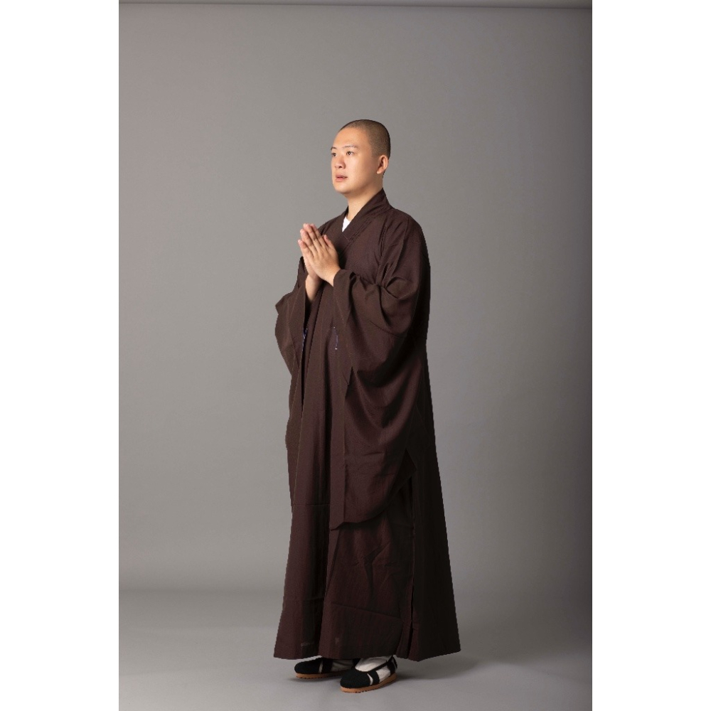 現貨供應 弘喧 日本絲質 高級 海清 黑海清 咖啡海清 海青 受戒 法會 禮佛 僧衣 僧服 迴向 誦經 唸經 僧人 和尚-細節圖5