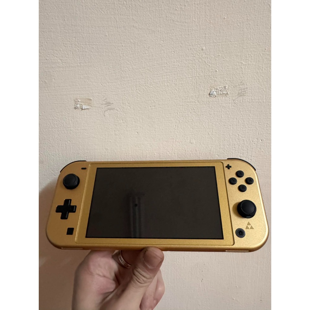NS 冰犽 二手Switch lite 海拉魯主機有盒  已貼玻璃貼 含一個收納包-細節圖4