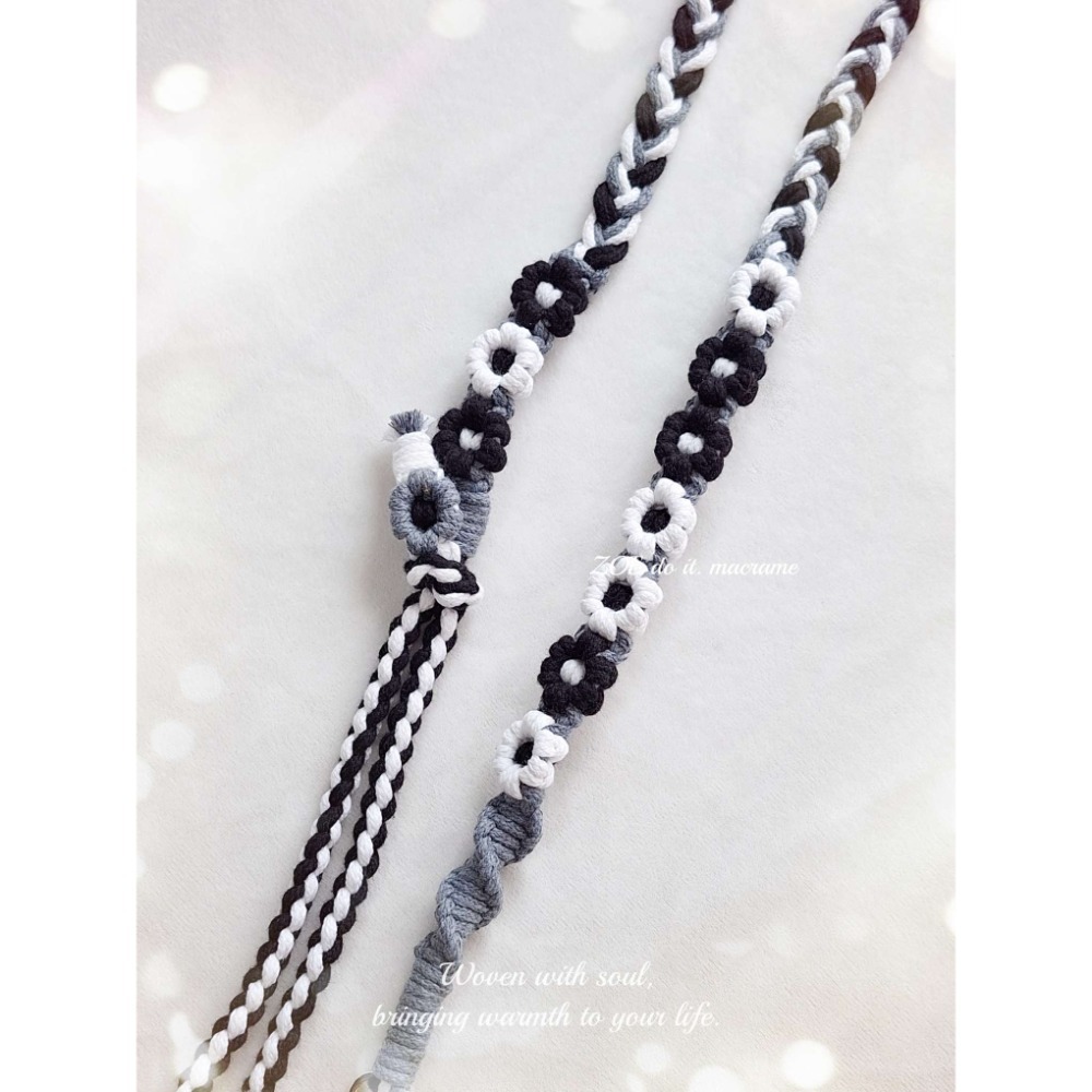 ｜手機長揹繩｜黑白灰賣場｜雙面花朵▪︎可調整長度-細節圖2