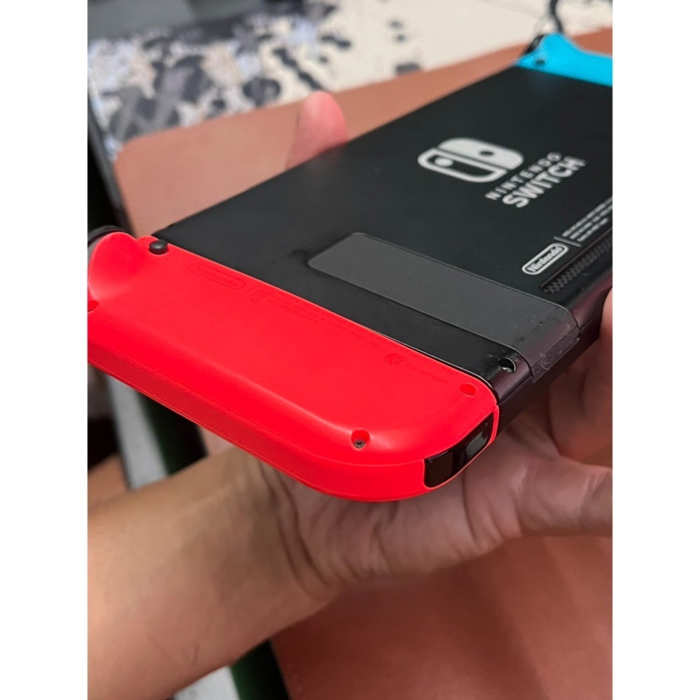 【二手 一般版無盒 Nintendo Switch 主機 】 外觀如圖-細節圖3