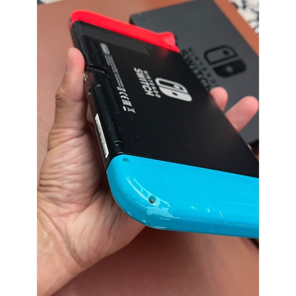 【二手 一般版無盒 Nintendo Switch 主機 】 外觀如圖-細節圖7